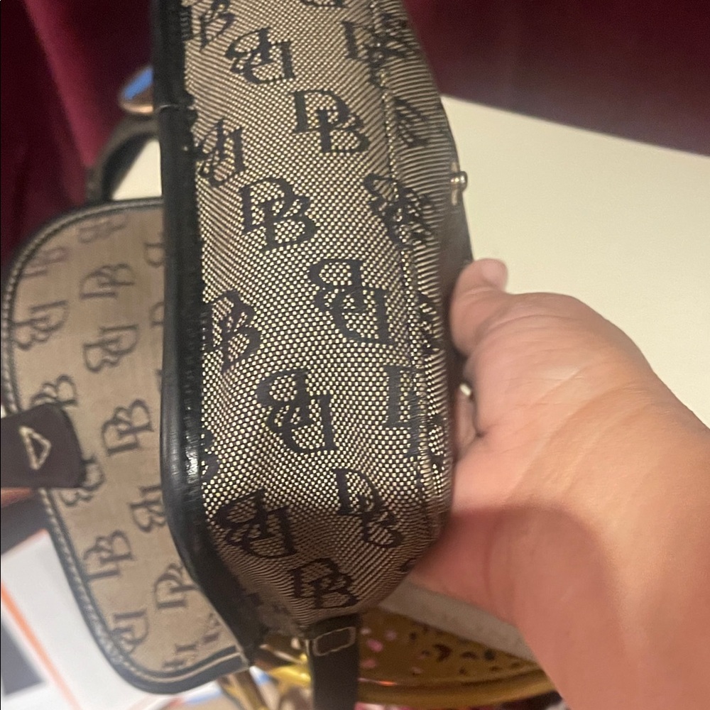 Stylish Dooney & Bourke Monogram Tan and Black Women's crossbody Bag - Picture 6 of 8